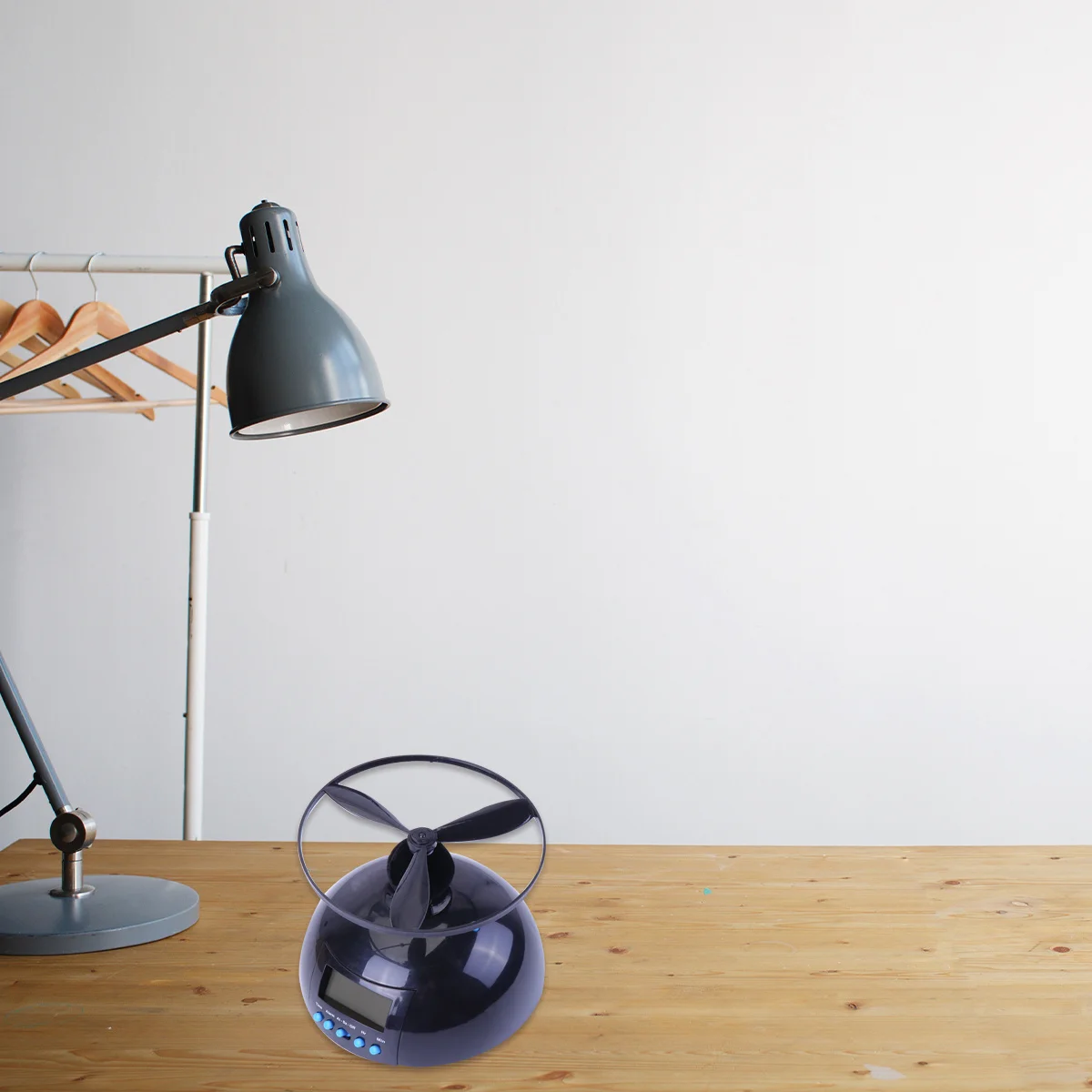 

Flying Lazy Alarm Clock Led Display Digital Time Date Set Snooze Function Blue Backlight Abs Plastic Loud Helicopter Wake