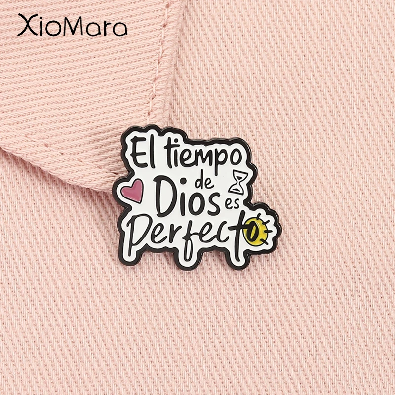 El Tiempo De Dios Es Perfecto Enamel Pin Spanish Cristiana Quote Bible Verses Brooch Lapel Badge Jewelry Gift for Friends