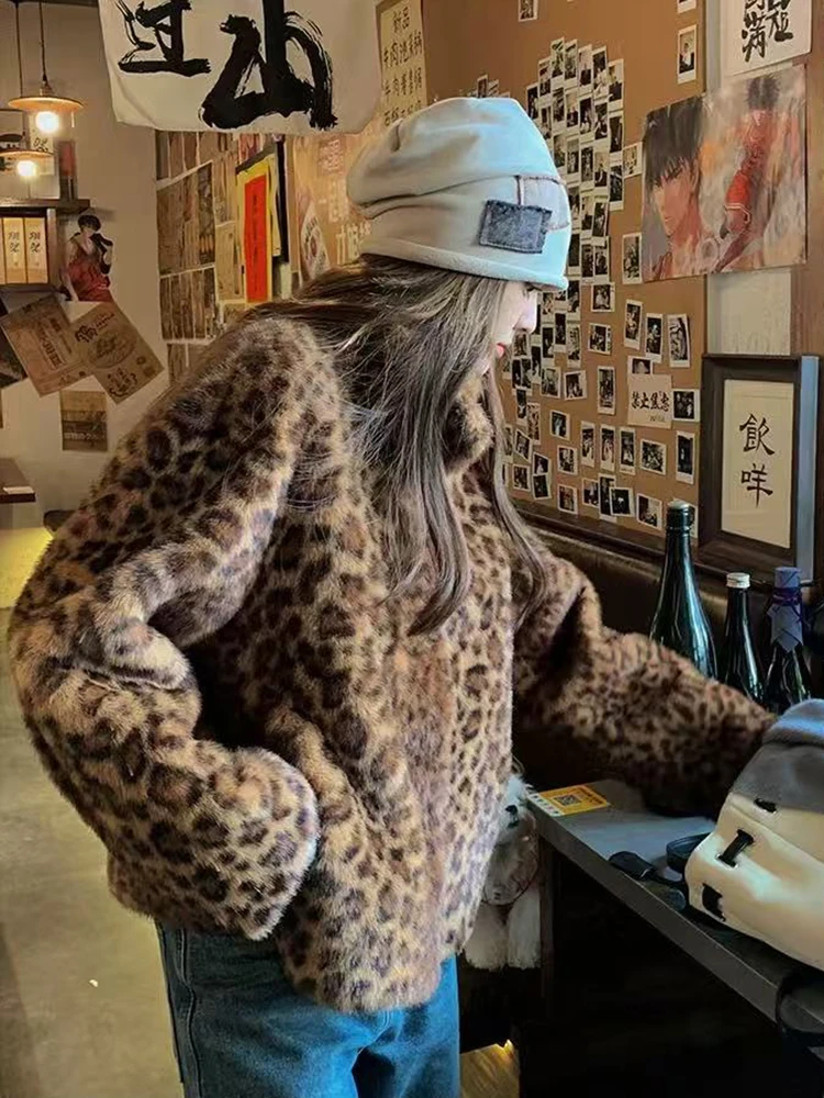 

Зимняя толстая нечеткая куртка с леопардовым принтом для женщин, модная теплая парка с воротником-стойкой, верхняя одежда, женская уличная одежда, свободное пальто из искусственного меха
