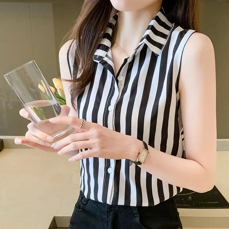 Summer New Black White Striped Sleeveless Casual Shirts Polo Neck All-match Loose Button Tops Fashion Vintage Women Clothing