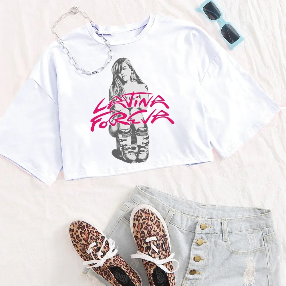 Karol G TROPICOQUETA لاتينا فورفا قميص المرأة س الرقبة قصيرة الأكمام المحاصيل القمم تي شيرت المشجعين هدية #3