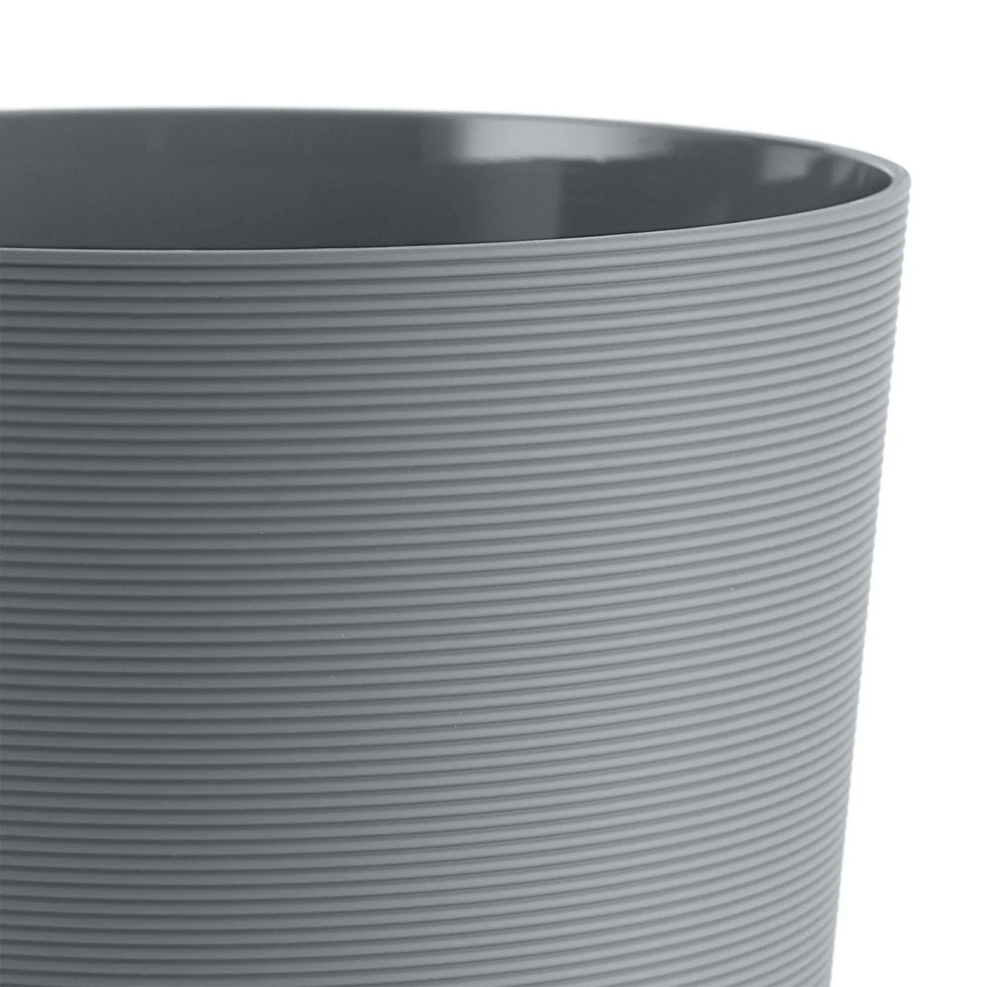 Soft Touch Ribbed Plastic 1.98 Gallon Wastebasket in Grey for Bathroom, Kitchen and Bedroom