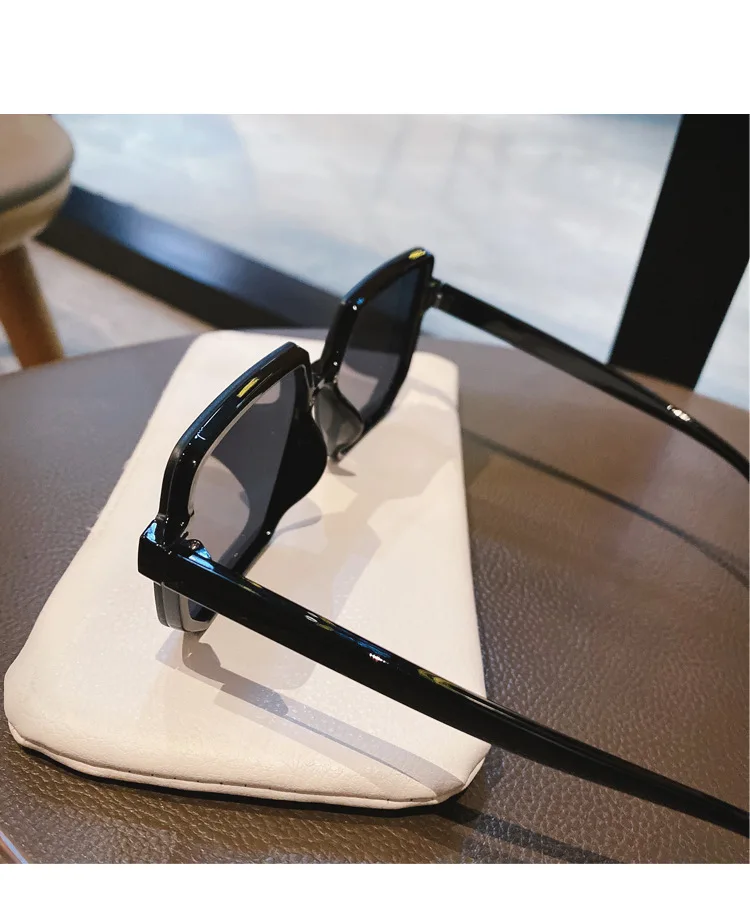 Große Rahmen Vintage Sonnenbrille Frauen Männer Marke Quadrat Sonnenbrille Retro Brillen Goggle für Männlich Weiblich Polygon Sonnenbrille ﻿ ﻿ – Detail 10
