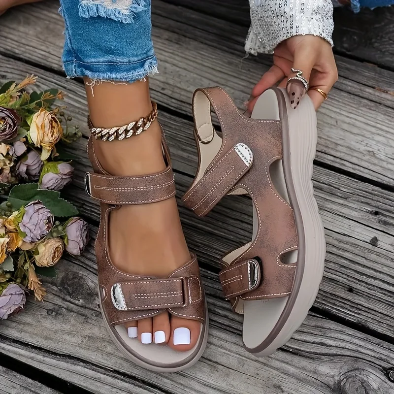 Sommer-Keilsandalen für Damen 2026 Neue Mode Rutschfeste Strandschuhe Leichte Casual Plateau-Sandalen in Übergrößen für Frauen – Detail 9