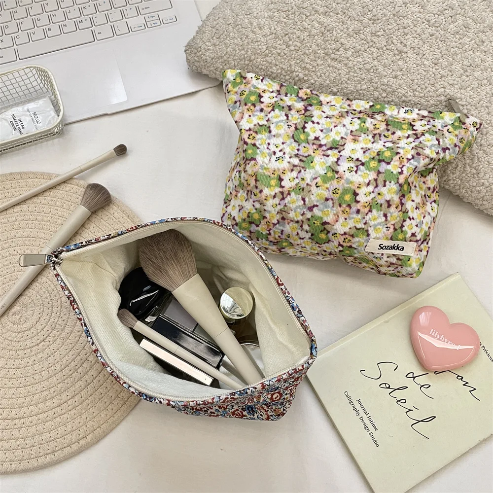 bolsa-de-cosmeticos-floral-de-corduroy-portatil-organizador-de-maquiagem-de-grande-capacidade-bolsa-de-viagem-para-mulheres