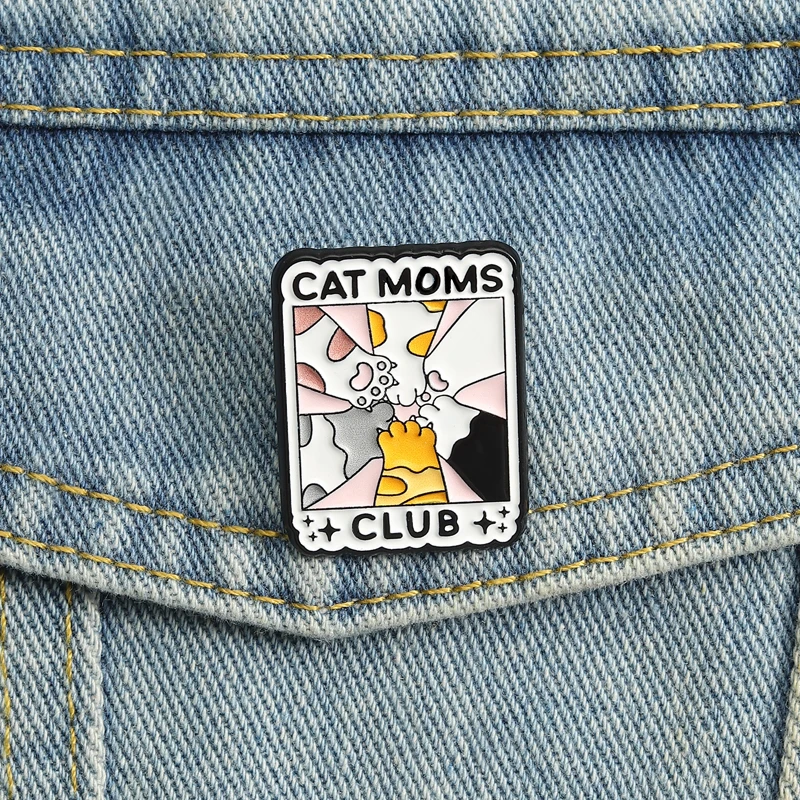 Katze Mütter Club Emaille Pins Cartoon Tier Katzenliebhaber Broschen Revers Abzeichen Lustige Kätzchen Pfoten Schmuck Geschenk für Kinder Freunde