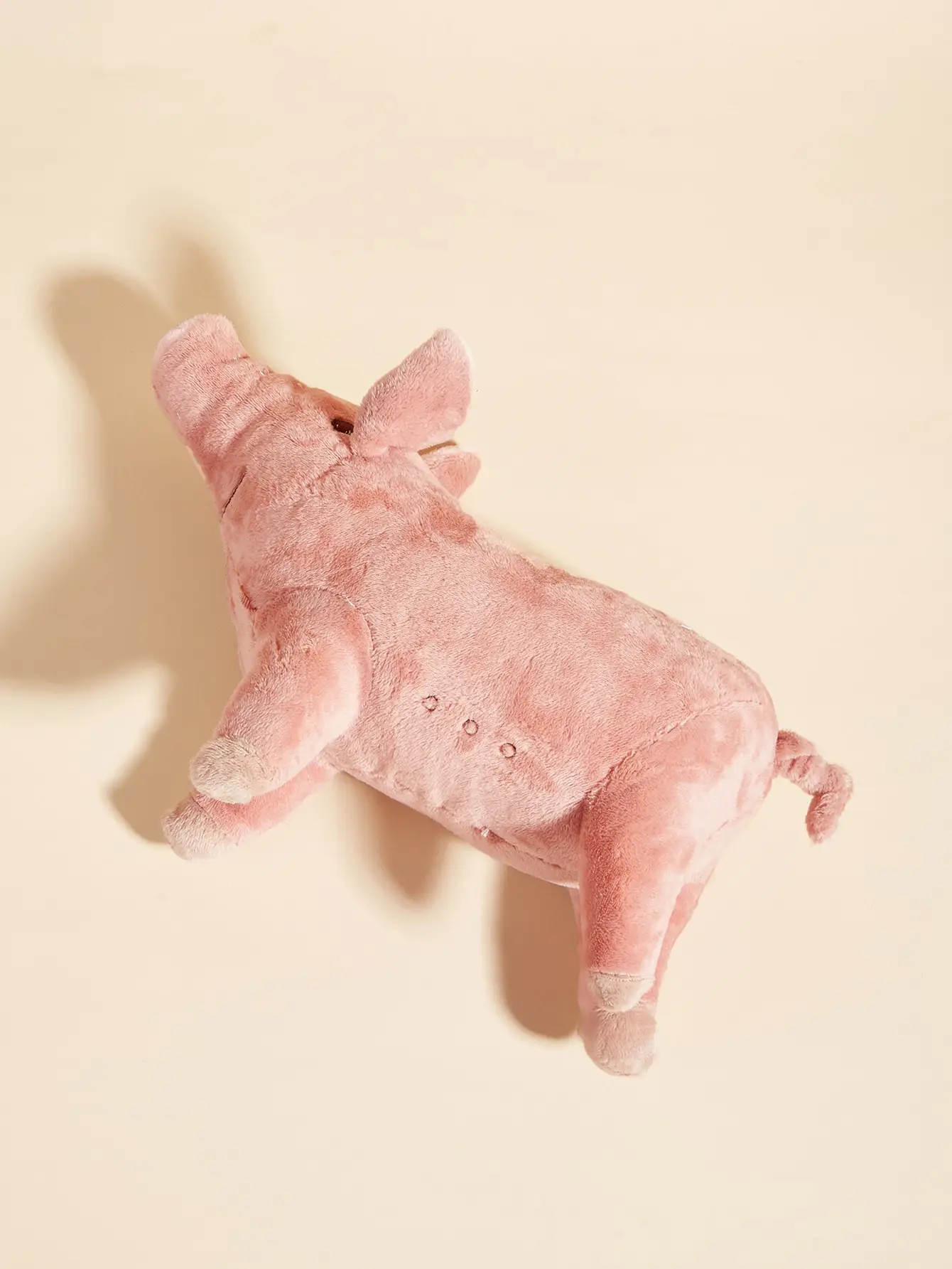 A cute pig design pet teeth grinding plush toy, bite resistant interactive dog toy supply