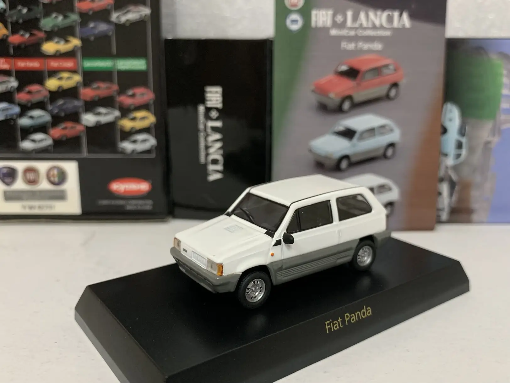 

1/64 KYOSHO Fiat Panda LM F1 RACING Коллекция литых под давлением сплавов, декоративная модель автомобиля, игрушки