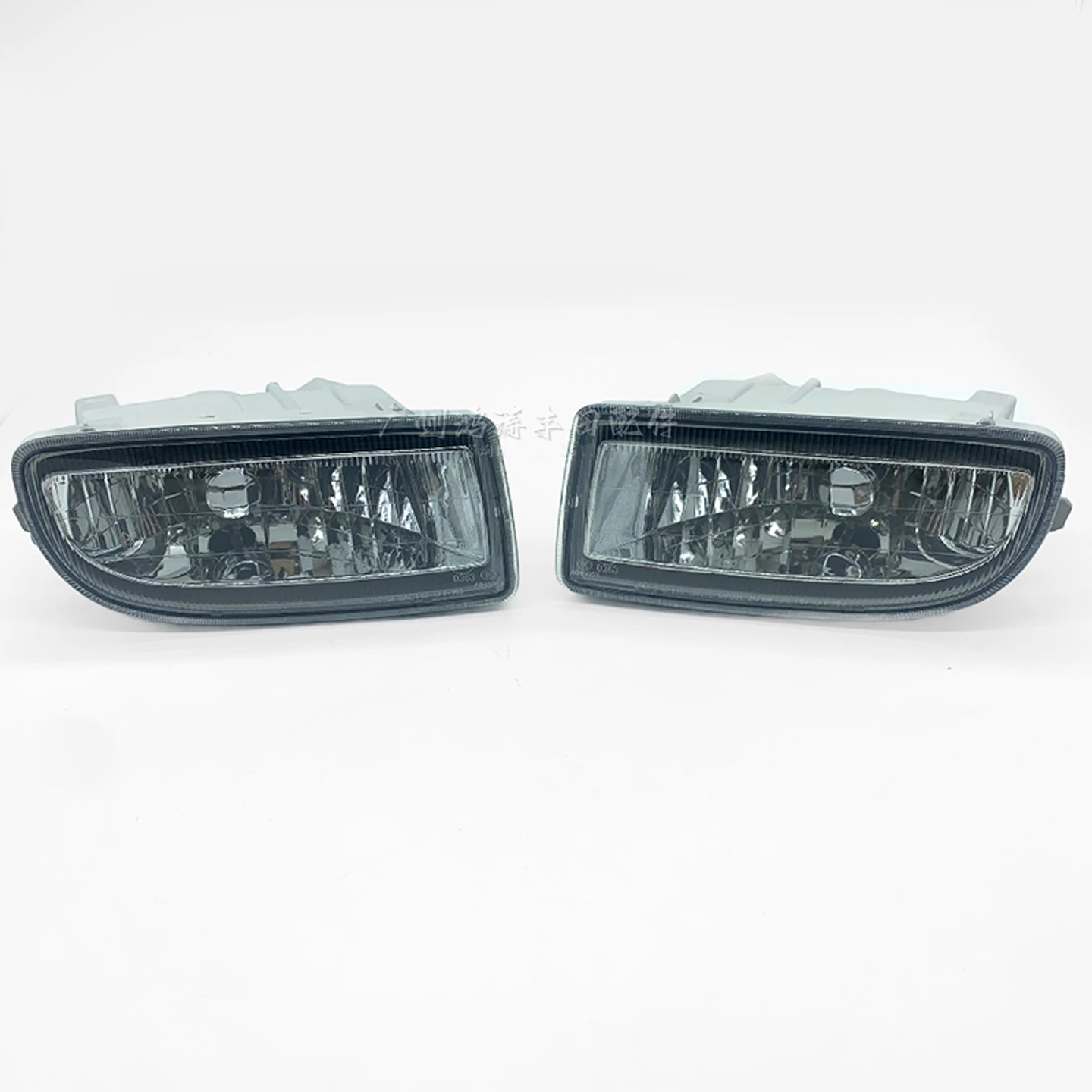 

1 шт. для Toyota Land Cruiser LC100 4500/4700 противотуманные фары переднего бампера (1998-2007)