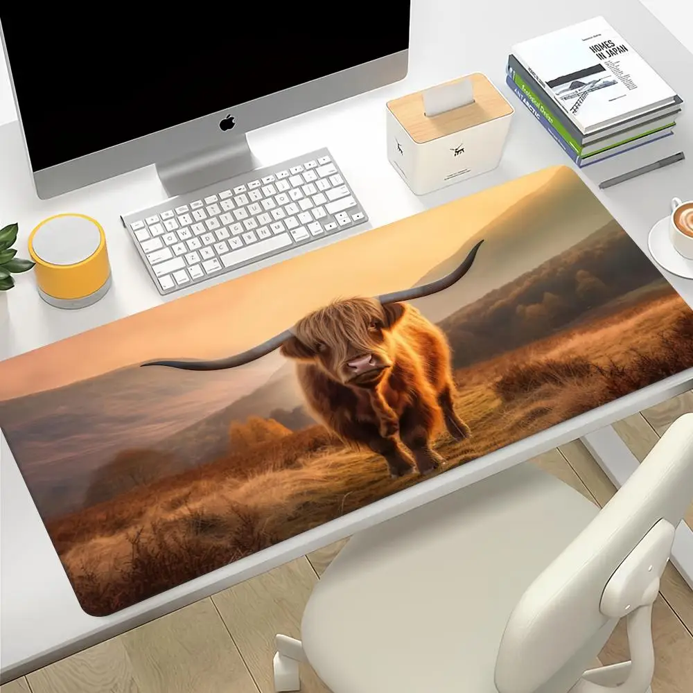 Highland Cattle Extended Mouse Pad ,Large Gaming Mouse Pad Computer Keyboard Mouse Mat ,Non-Slip Mousepad Game Players, Office