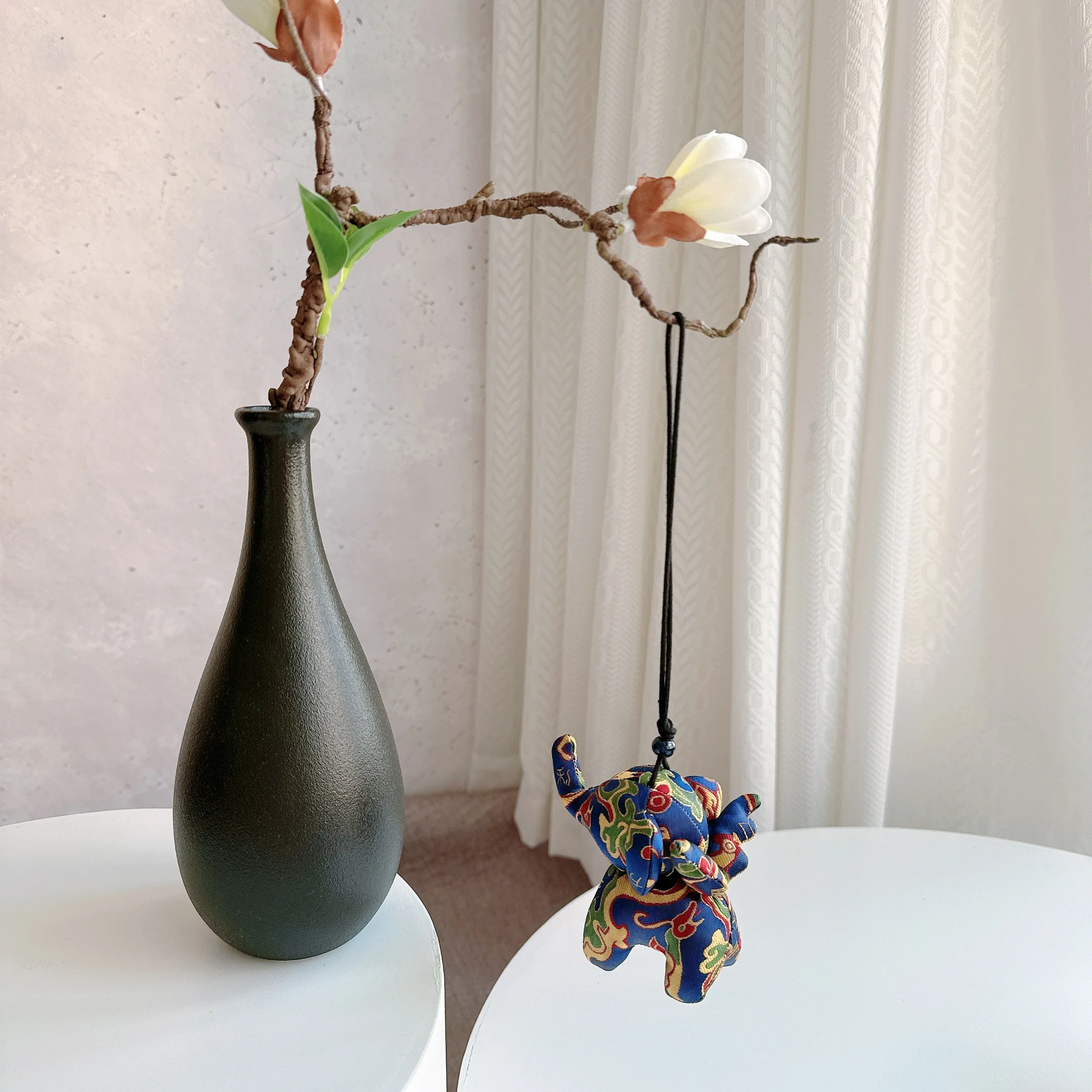 Cuciture fatte a mano Ali dell'amicizia Animale Elefante Portachiavi Portachiavi Ciondolo Ricamo cinese Shu Broccato Tessuto di seta 100%