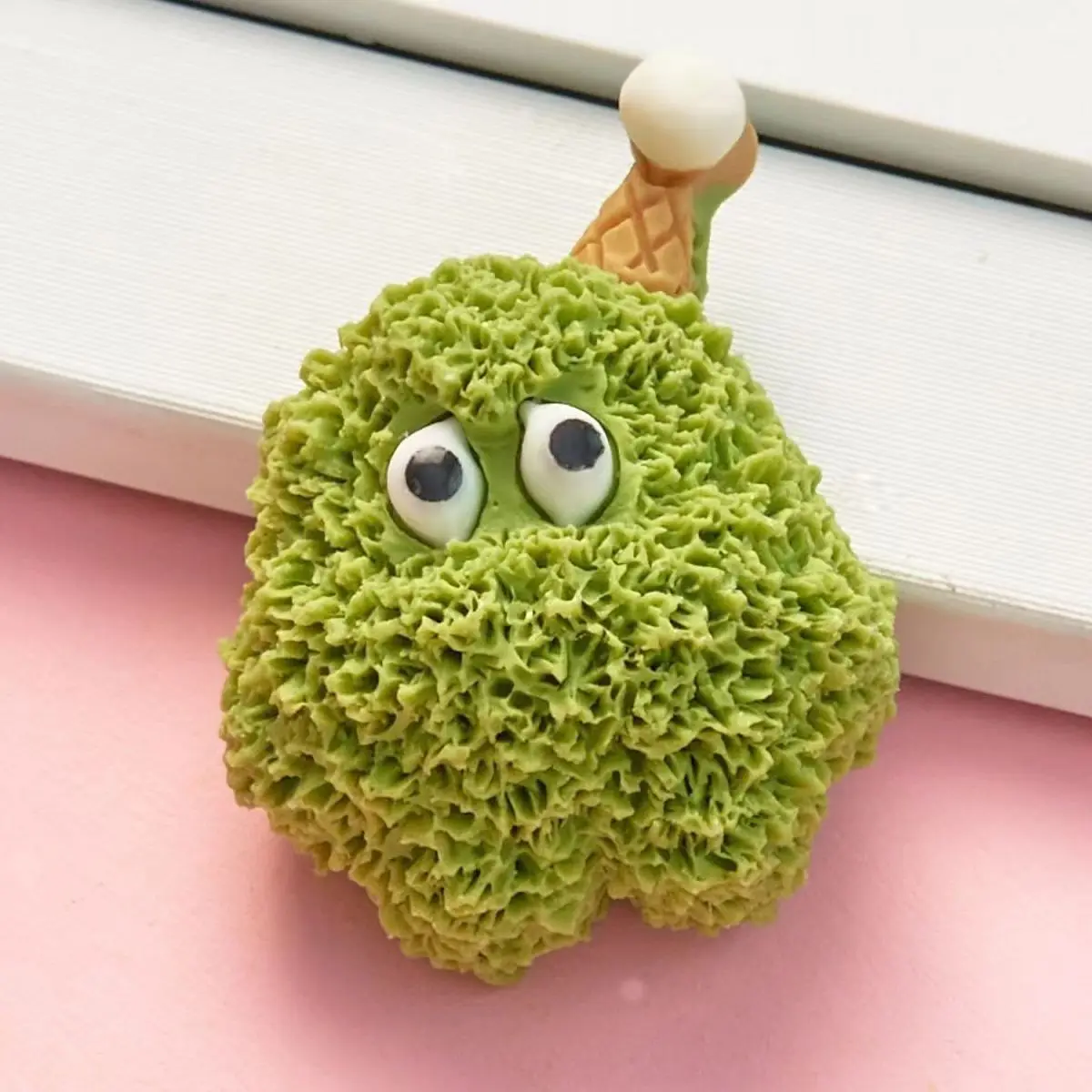 10 قطع من ملحقات وحش الراتنج الكرتوني، حافظة هاتف ذاتية الصنع، ملحقات غراء كريمية، مشبك شعر مصنوع يدويًا، مجموعة رقعة صغيرة على شكل حيوانات فروي