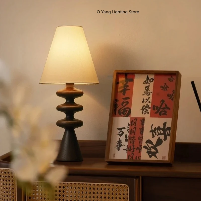 

Creative Atmosphere Solid Wood Desk Lamp Antique Style Lighting Fixture Living Room Decoration Bedroom Bedside Lamp Christmas