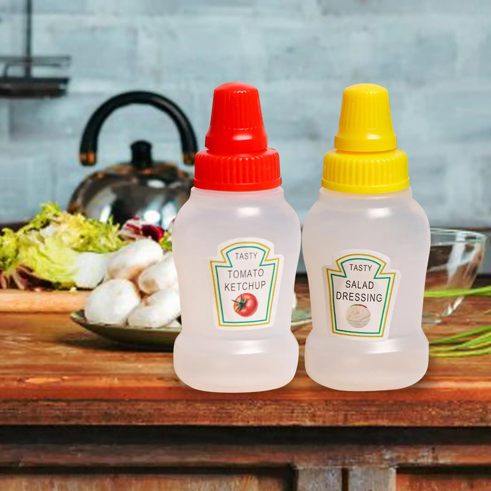 PP Plastic Salad Bottle Mini Sauce Dispenser Reusable Condiment Squirt Bottle Tight Cap for Home and Outdoor