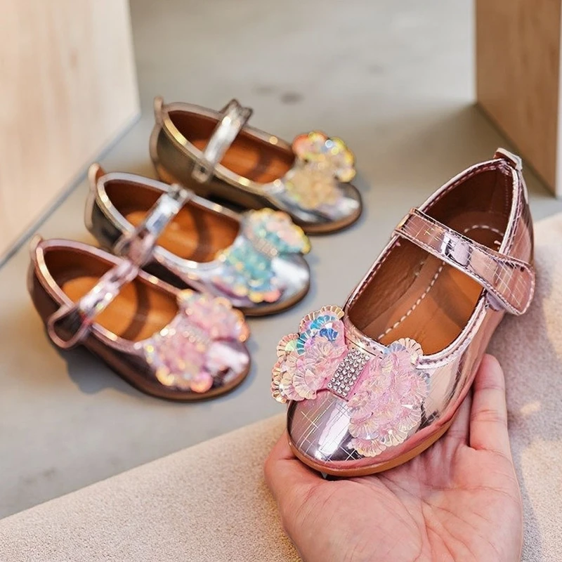 2026 Spring New Kids Large Performance Shoes Simple Versatile Girls' Leather Shoes Comfort Anti Slip Child Flat Casual Shoe