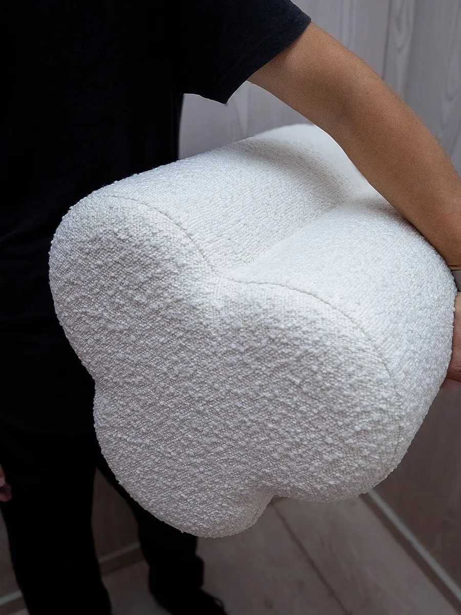 White Lamb cashmere Creativity Design Four-leaf Clover Dressing Stool European Style Light luxury modern Living Room Sofa Stool