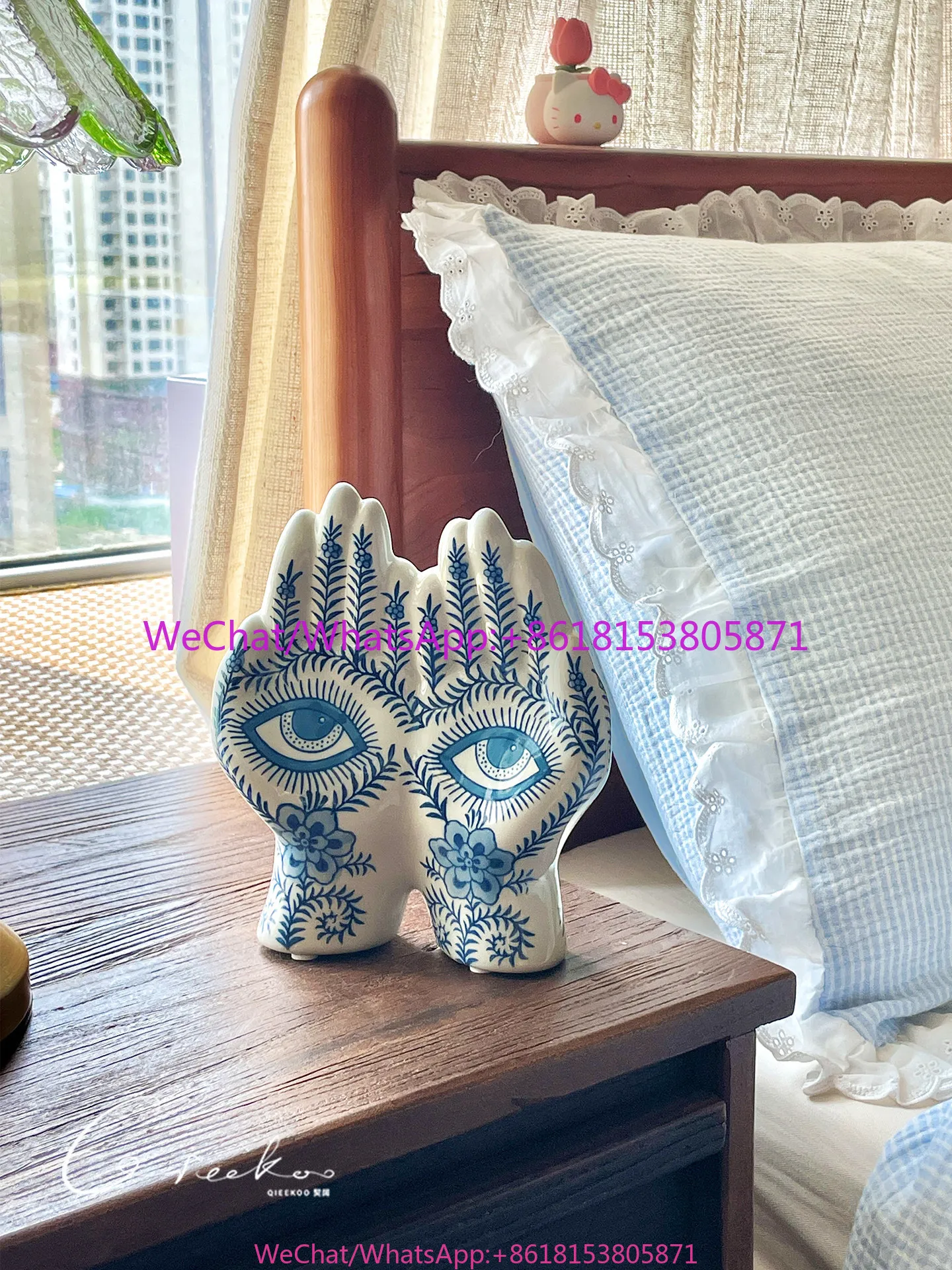 Lucky Hand Ceramic Ornament Blue and White Porcelain Palm Small Sculpture Living Room Tabletop Ornament