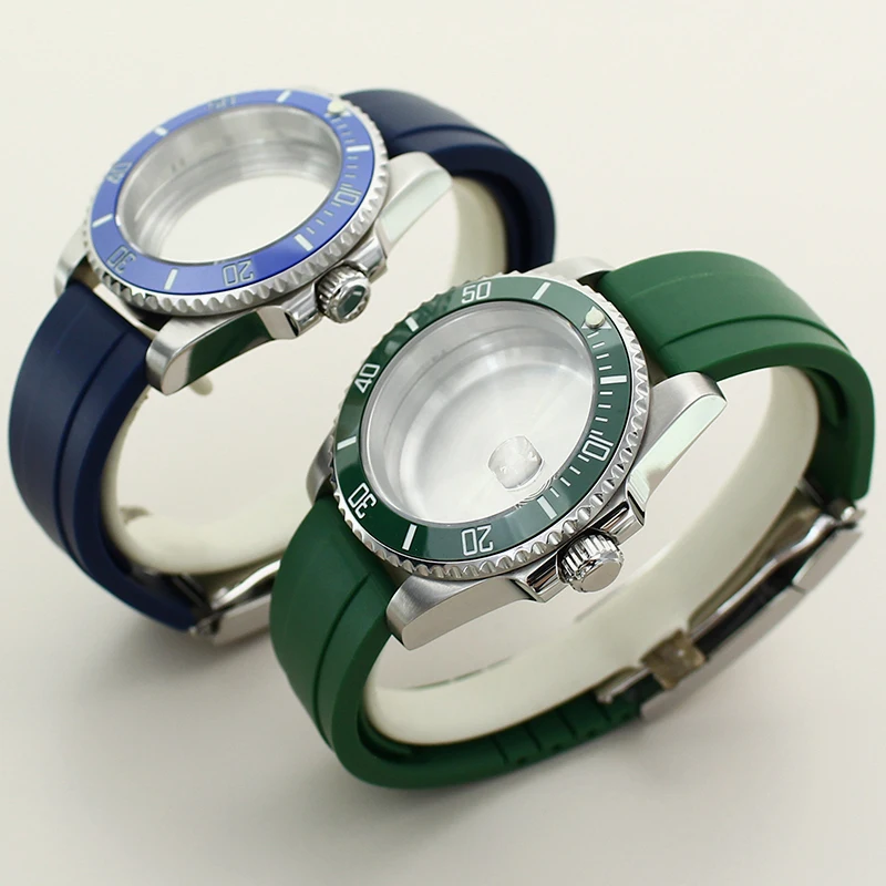 نموذج معدل لساعة NH35 316L من الفولاذ المقاوم للصدأ بتقويم زجاج الياقوت لمقرص 28.5 ملم