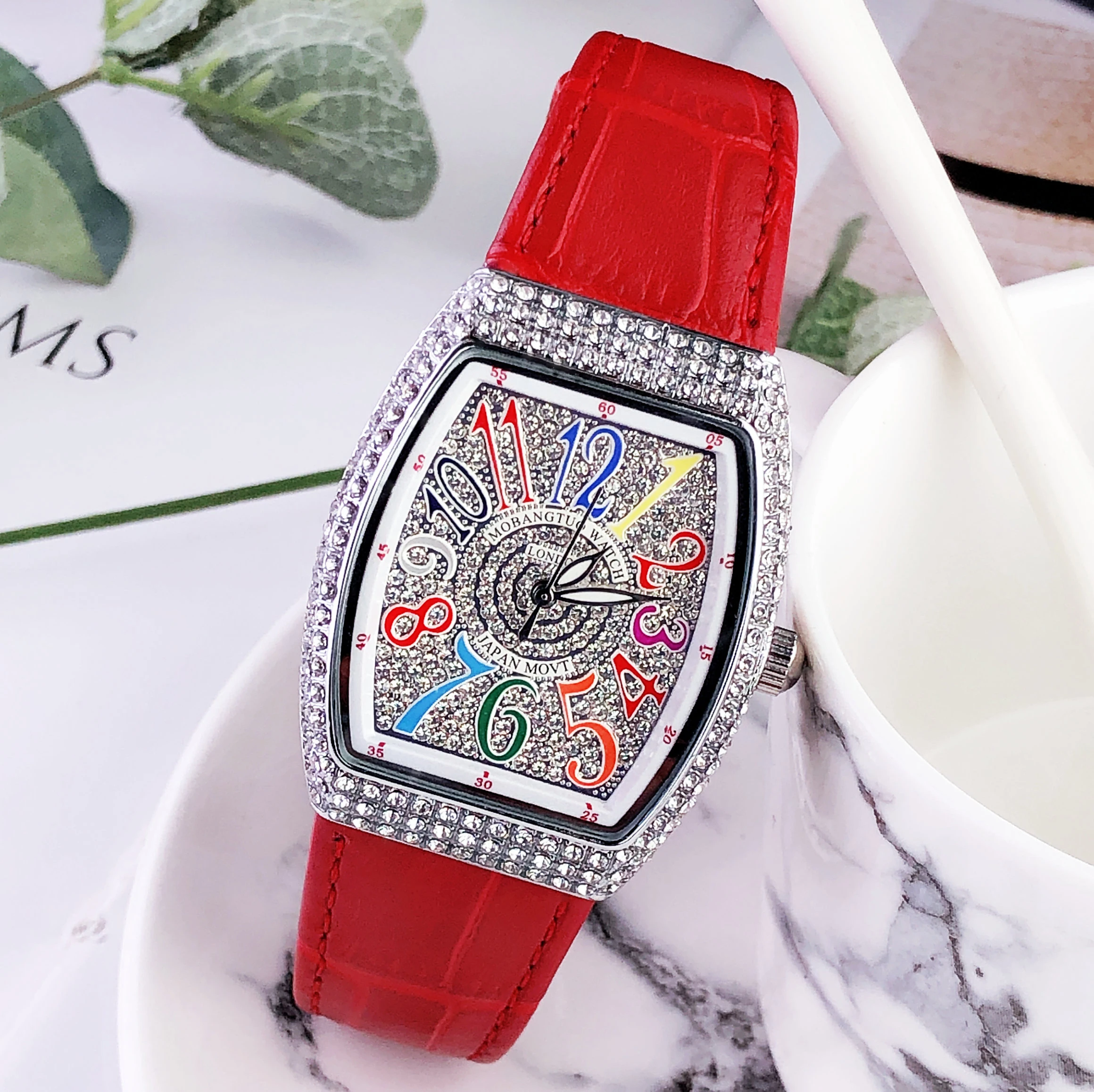 Luxury Tonneau Quartz Ladies Watch Full Rhinestone 3D Stereo Simple Color Arabic Numeral Dial Design Leather Strap Woman Gifts