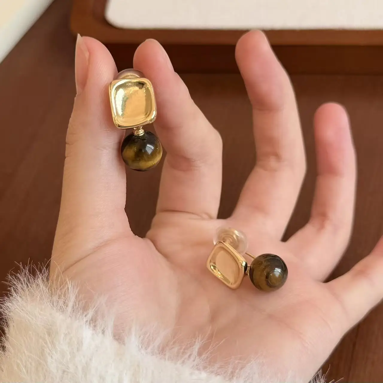 Retro Caramel Color Tiger's Eye Stone Earrings for Women Fashionable Autumn Winter Jewelry Gift for Valentine's Day Anniversary