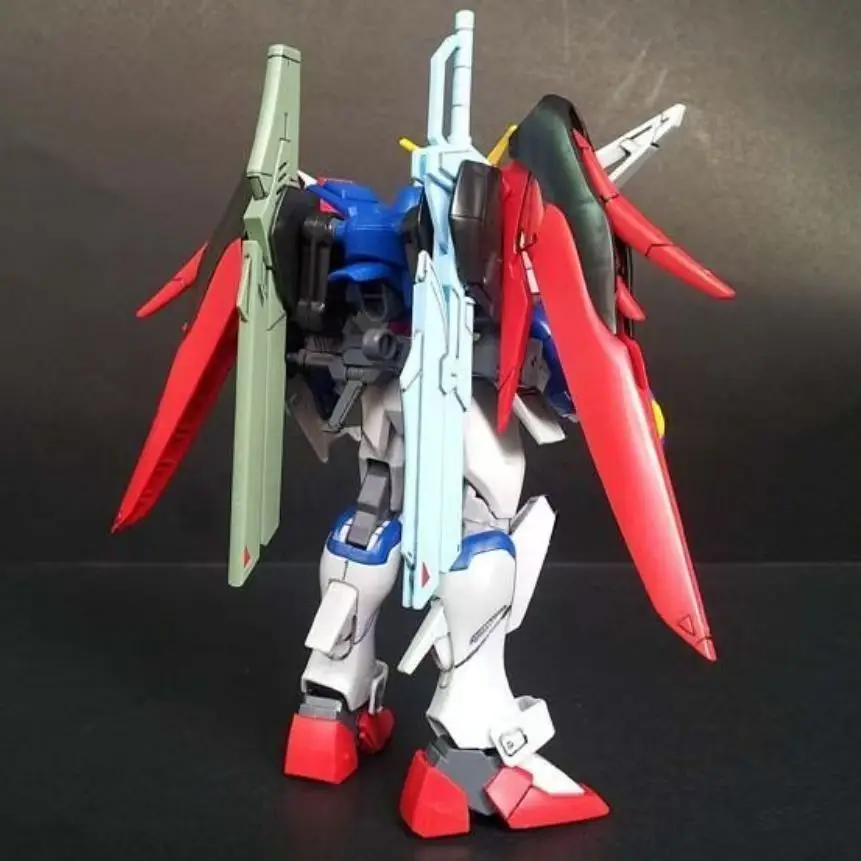 Gaogao Model Strike Freedom Hg 1/144 Justise Exia Strike Noir Zaku Assemblagemodel Hoge kwaliteit Collectible Robot Kits Speelgoedmodel