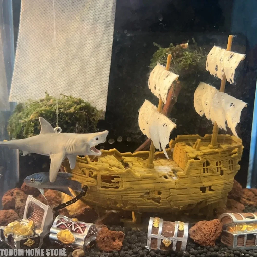 1pc New  Ghost Ship Fish Tank Landscaping Escape House 3D Simulation Retro Decorative Aquarium Ornaments Home Figurines