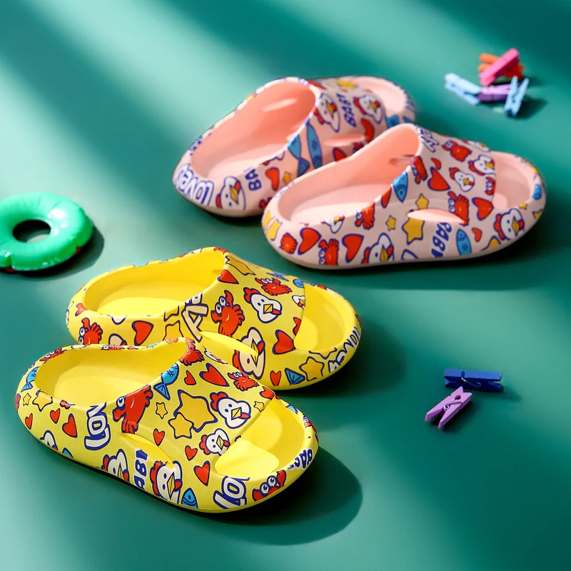 Nuova pantofola per bambini con stampa di cartoni animati Cute Beach Summer Boy Girls sandali scarpe moda morbide pantofole antiscivolo