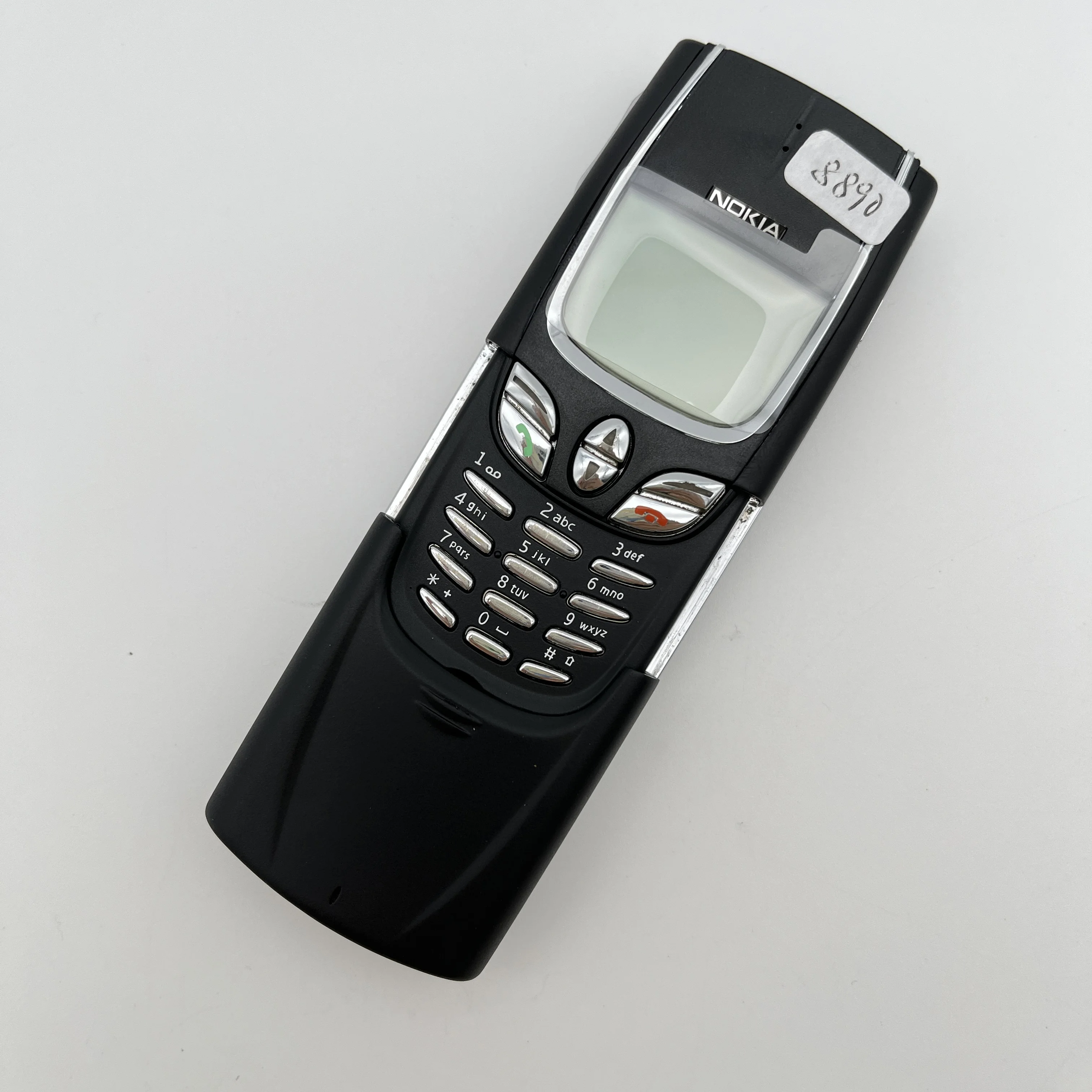 هاتف Nokia 8890 الأصلي مصنوع في فنلندا يدعم اللغة الإنجليزية بحالة جيدة فقط