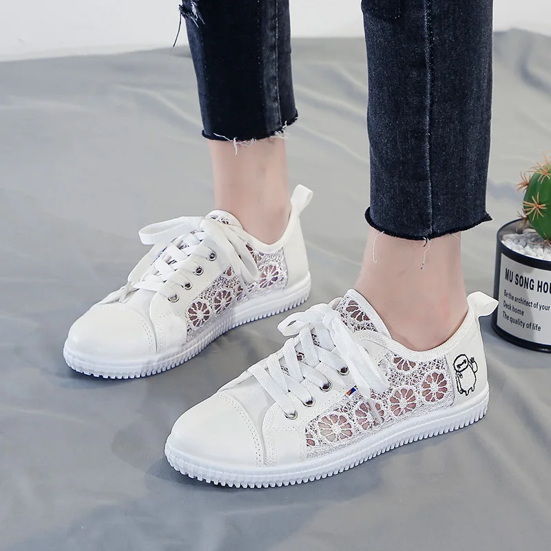White Flat Shoes Women Lace Breathable Sneakers Lady Summer Students Mesh Canvas Shoes 2023 Summer New Female Casual Footwear