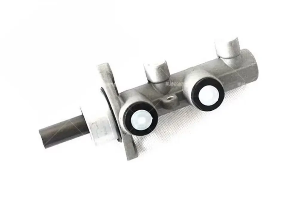 

Brake master cylinder assembly for Chinese CHERY QQ QQ3 2003-2015 0.8L 1.1L Engine Auto car motor parts S11-3505010
