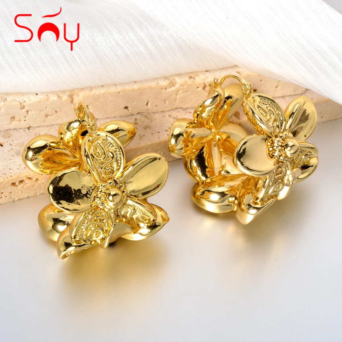 

Fashion Flowers Plant Hoop Earrings for Women 18k Gold Plated Female Drop Earring Girl Party Piercing Jewelry Gift