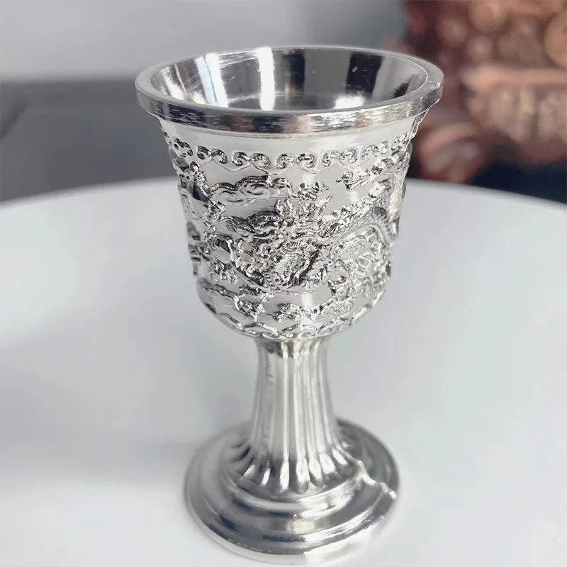 

20ML Mini Retro Wine Cup Exquisite Relief Metal Shot Glass For Christmas Halloween Wedding Dining Table Decoration Home Ornament