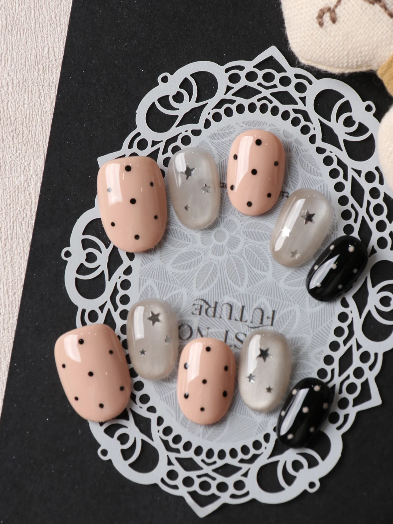10Pcs Press on Nails Short Skin Color White Cat's Eye Star Polka Dot Fake Nails Includes 1 Sheet of Adhesive Tabs & 1 Pc Mini File