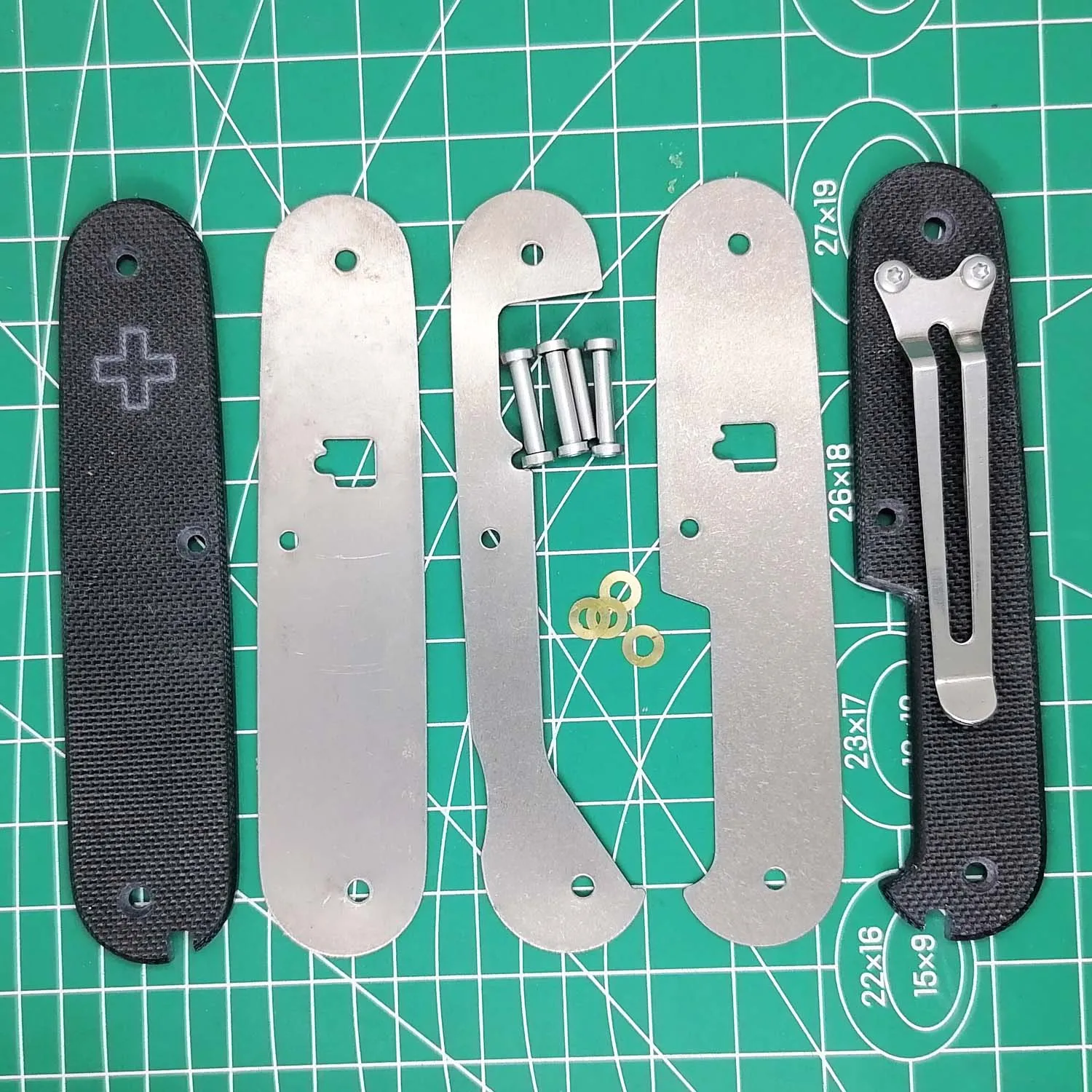 1 Pair Custom Made G10 Scales with Pocket Clip for 91 mm Victorinox Swiss Army Knife Modify Handle for SAK