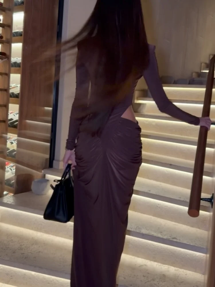 Gala Artistic Elegance Dark Brown High-Neck Long Sleeves Maxi Dress with Cutout & Ruched Details Party Evening Gown