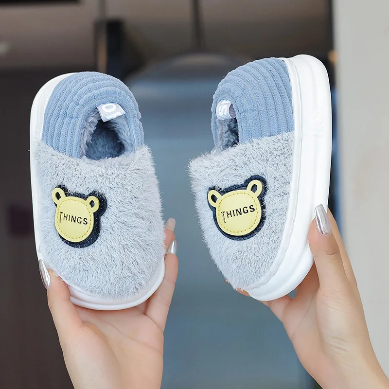 Bebek kızlar pamuk terlikler kış çocuk sevimli karikatür çiçek peluş Sneakers erkek ev kapalı sıcak ayakkabı kaymaz pantuflas