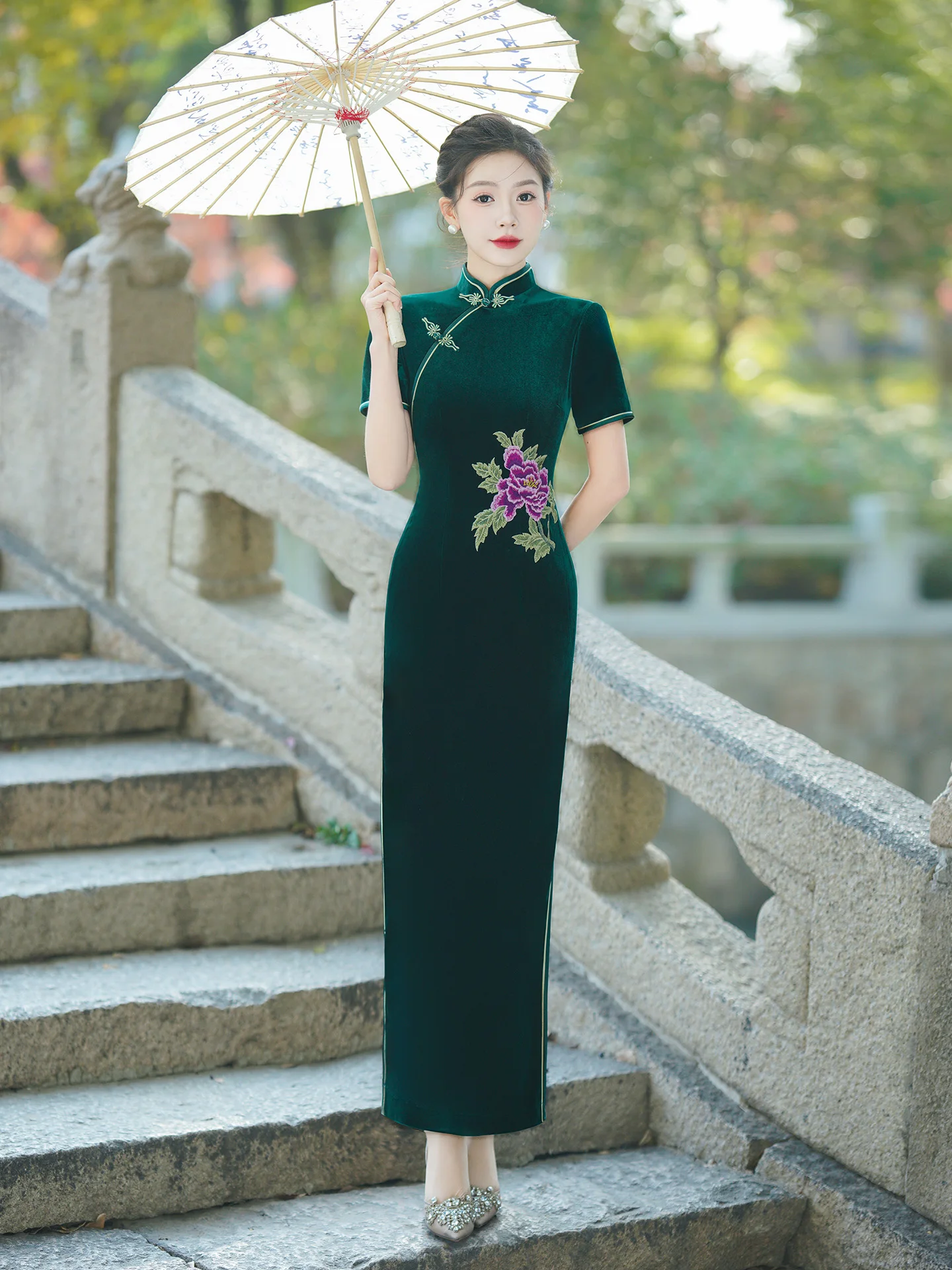 

Ele Long Velvet Qipao Improved Version Retro Sle Performance Costume ort Sve High Slit Chinese Sle Faion ow