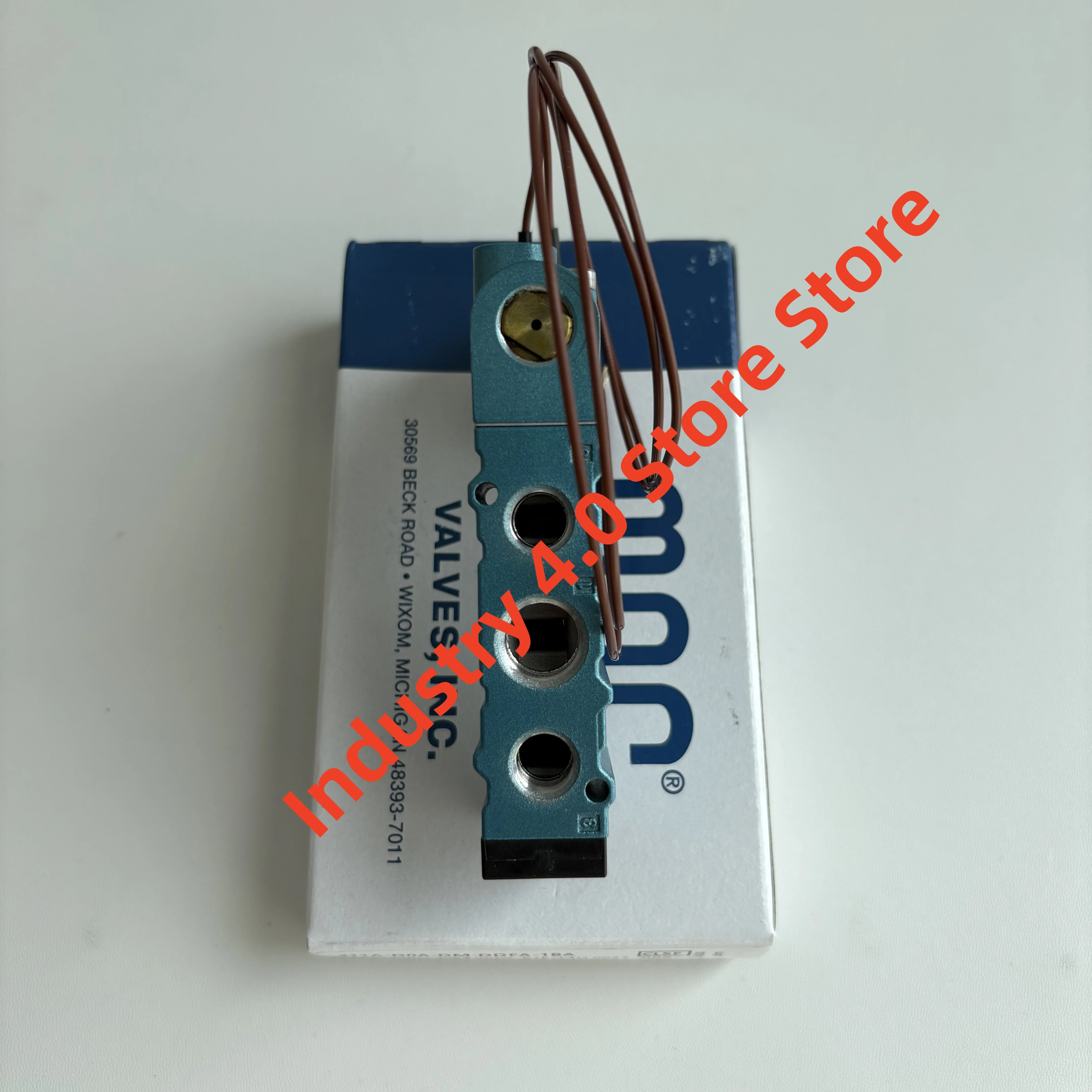 

Brand new 411A-D0A-DM-DDAJ-1KD 411A-D0A-DM-DDFA-1BA solenoid valve