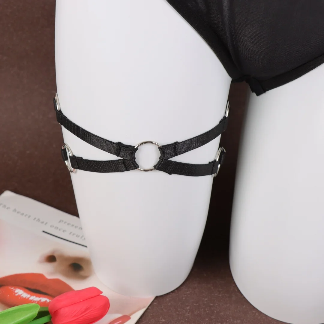 

Women Gothic Punk Elastic Thigh Garter Belt with Metal Star Pendant Leg Harness Straps Y2K Girls Crisscross Bandages Leg Wraps