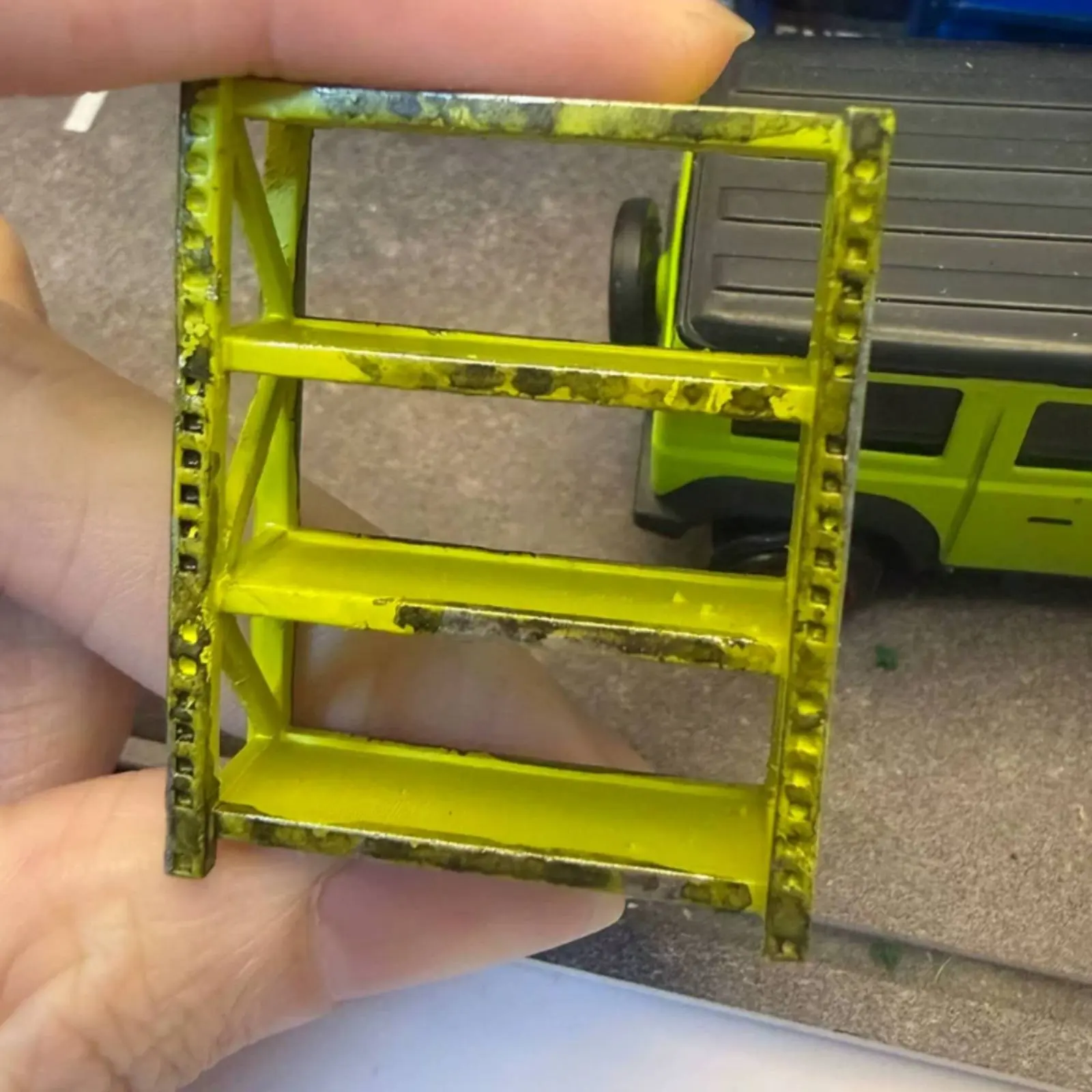 1/64 Garage Shelf Realistic Design Repair Shop Display Shelf Scale Model Rack Scene Accessory Auto Repair Shop Decor