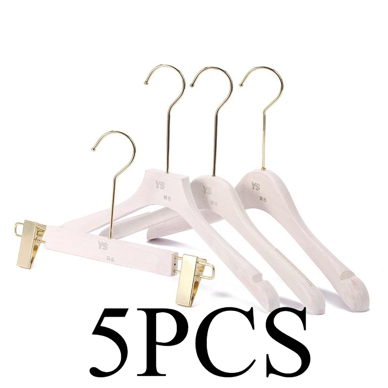 petites-cintres-pour-pantalons-aspect-bois--finition-blanche-lavee--porte-vetements-en-plastique-durable-pour-un-usage-domestique-simple