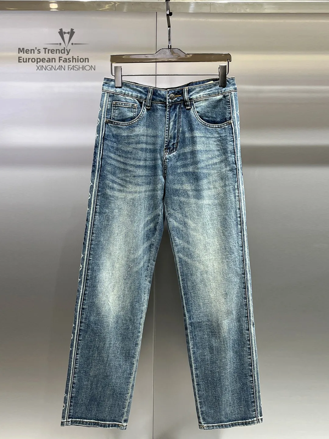 

Loose Men's Jeans Embroidered Print Label Design Straight Leg Long Pants Spring New Style Casual Comfortable Fit Chinese Brand