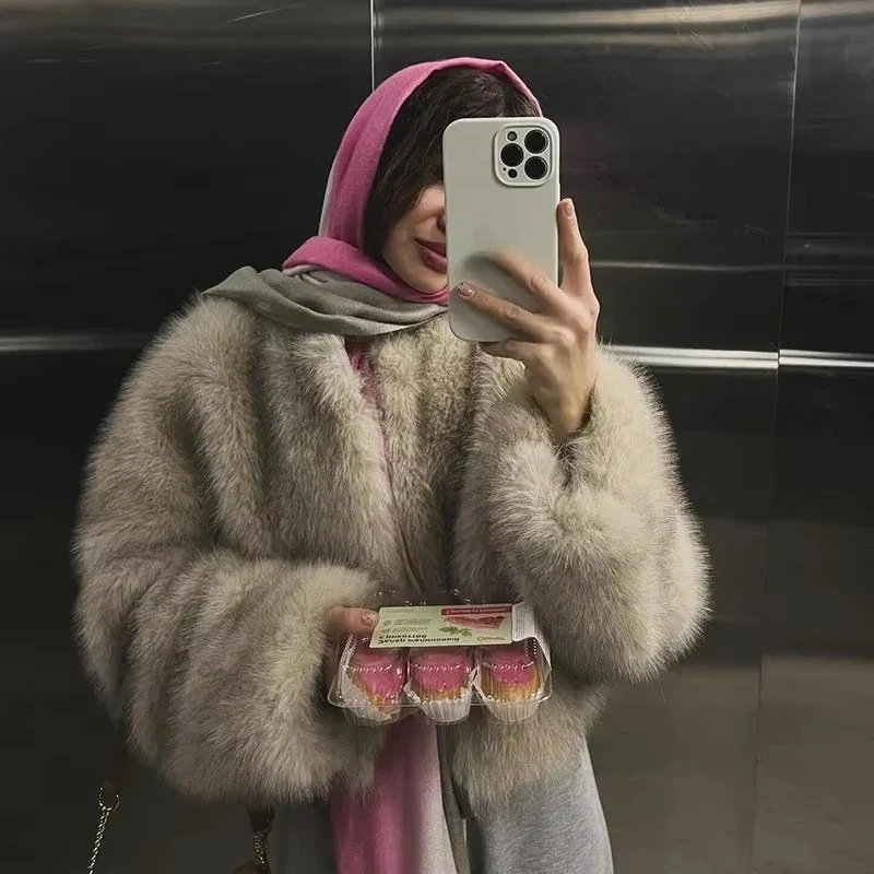 

Shpmishal American Fashion Winter Round Neck Imitation Fox Fur Grass Coat Women's Short Loose Straight Top