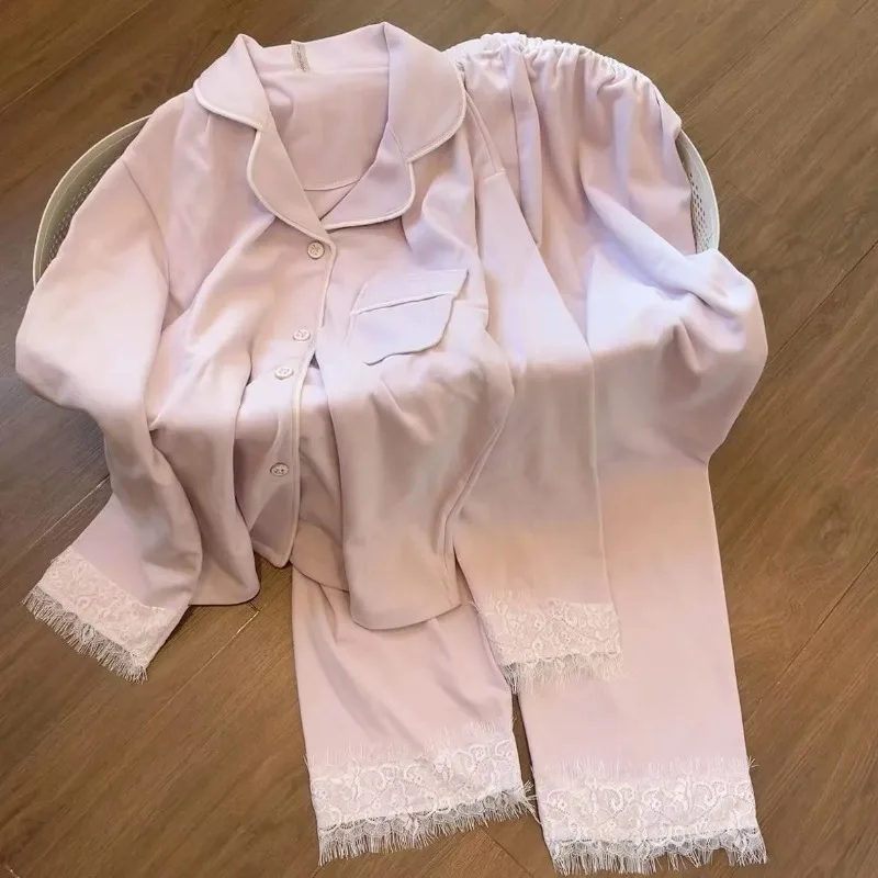 conjunto-de-pijama-de-dralon-cepillado-para-mujer-ideal-para-otono-e-invierno-de-color-morado-con-detalles-de-encaje-manga-larga-calido-y-grueso-para-estar-comoda-en-casa