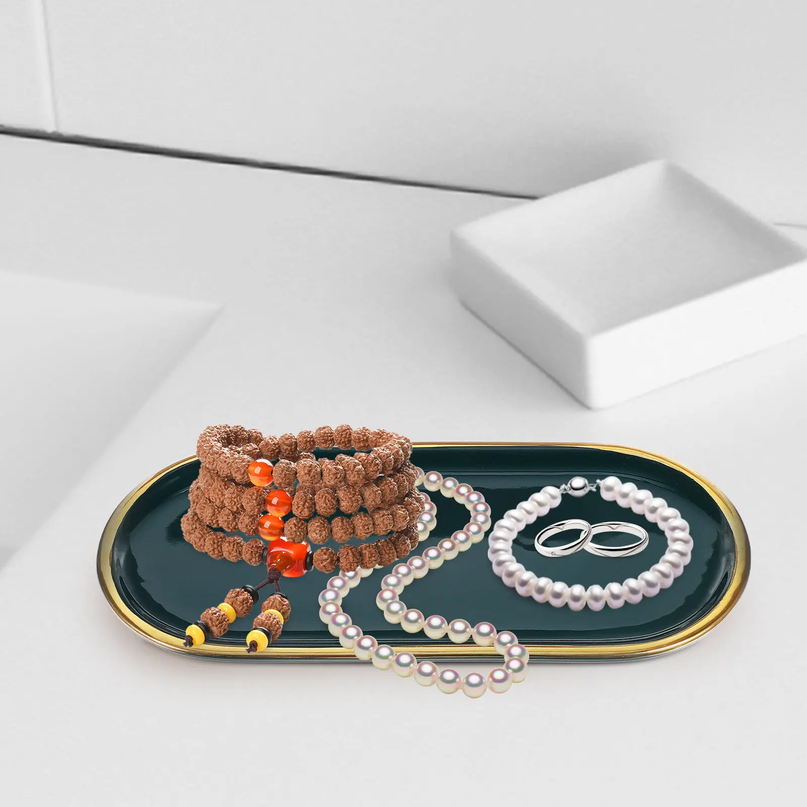 

1Pcs Fine Workmanship Gold-Edged Ceramic Tray Decorative Jewelry Organizer Storage Plate for Bathroom Bedroom Kitchen Party