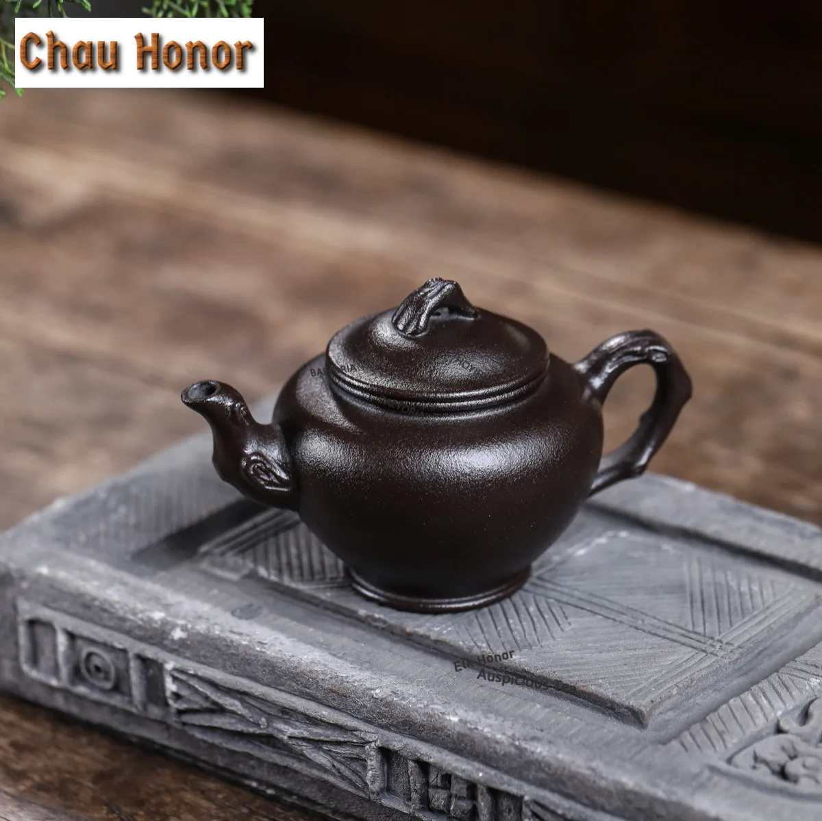 300ml High-end Yixing Purple Clay Teapots Artists Handmade Spring Pot Raw Ore Stone Yellow Mud Kettle Chinese Zisha Tea Set Gift