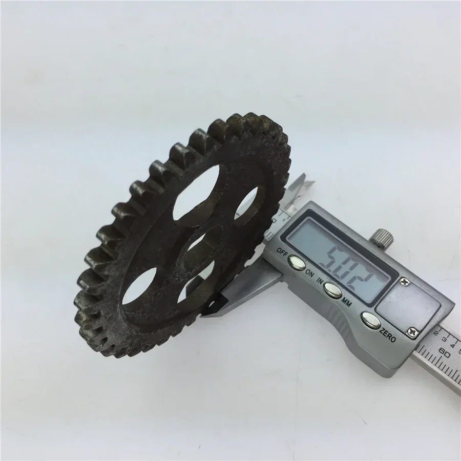 Motorcycle oil pump gear 37 single-tooth large hole oil pump gear gear iron 1pcs Plastic Jack