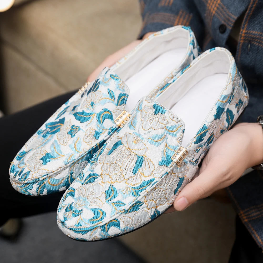 2025 Spring/Autumn New Arrivals Casual Shoes Trendy Floral Bean Shoes Chinese-inspired Versatile Men's Footwear Blue and White