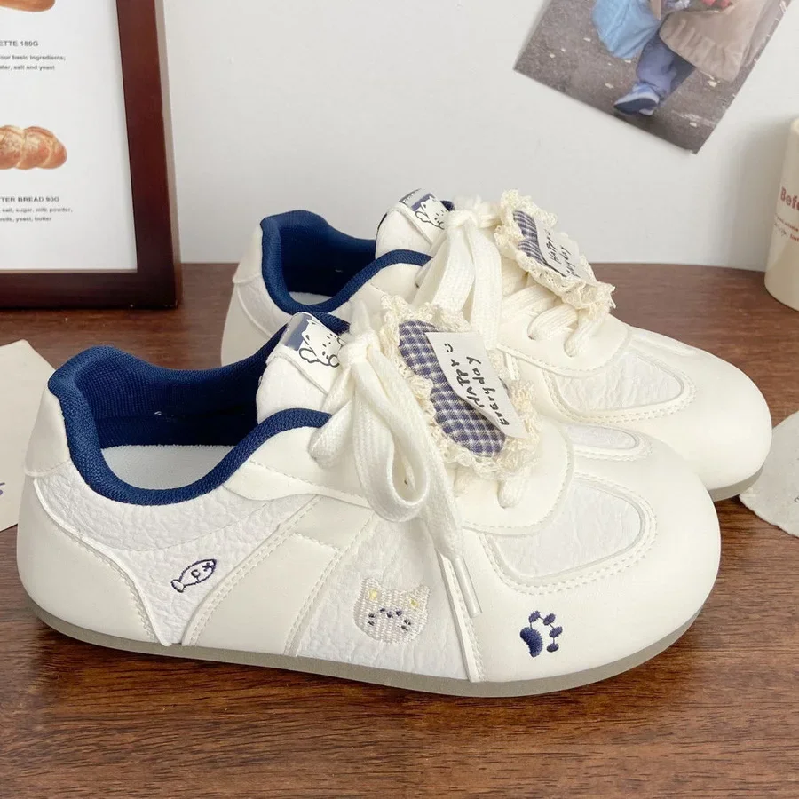 Niedliche Katzenpfoten-Absatz-Print-Plateau-Skate-Sneaker für Damen, blaue Kunstleder-Schnürschuhe, lässige, einfarbige Board-Schuhe für Teenager. – Detail 25