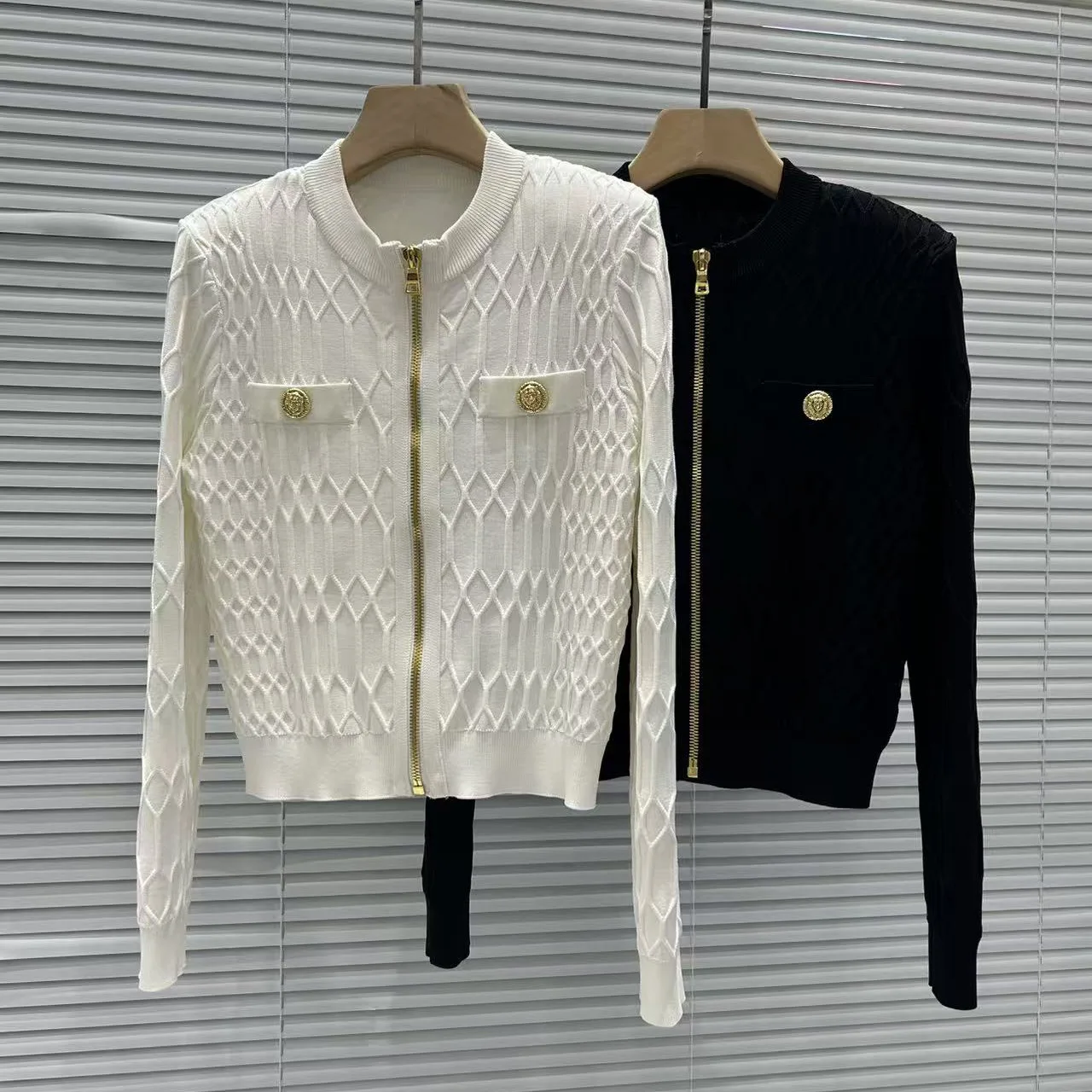 ハイエンドバージョン パリ風ラグジュアリー 幾何学模様 ゴールドブルー ジッパー付き ニット ラウンドネック オープンカーディガン レディース ファッション アウターウェア